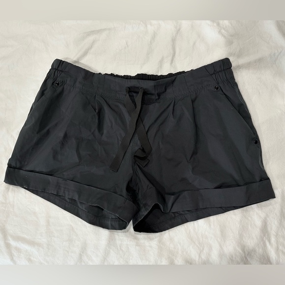 Lululemon 3 Inch Black Shorts 12 - Picture 1 of 4